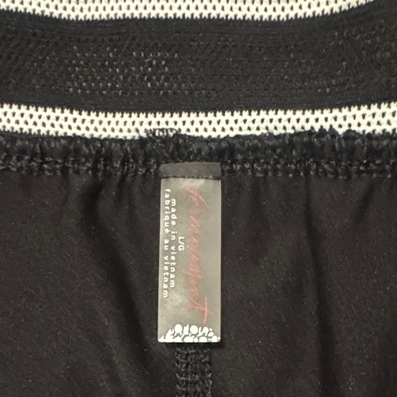 🆕 FP Movement by Free People Black Skort with Pockets. L. NWT!💥 - Picture 2 of 7